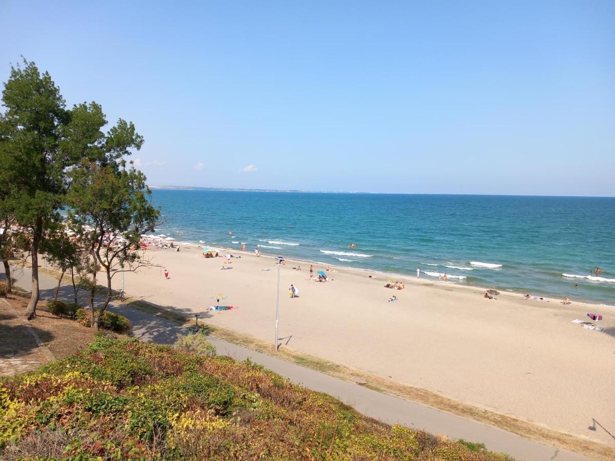 Sea Central Apartment Μπουργκάς Εξωτερικό φωτογραφία